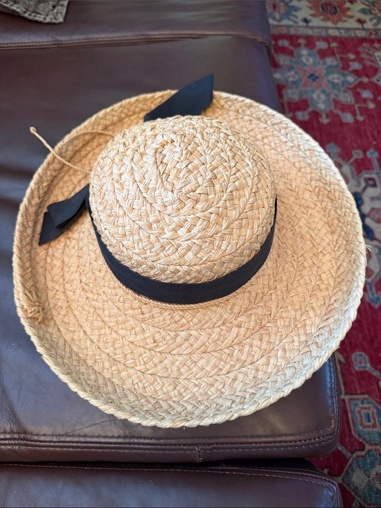 Helen Kaminski Accessories - Helen Kaminski Natural Straw Sun Hat with Black Band
